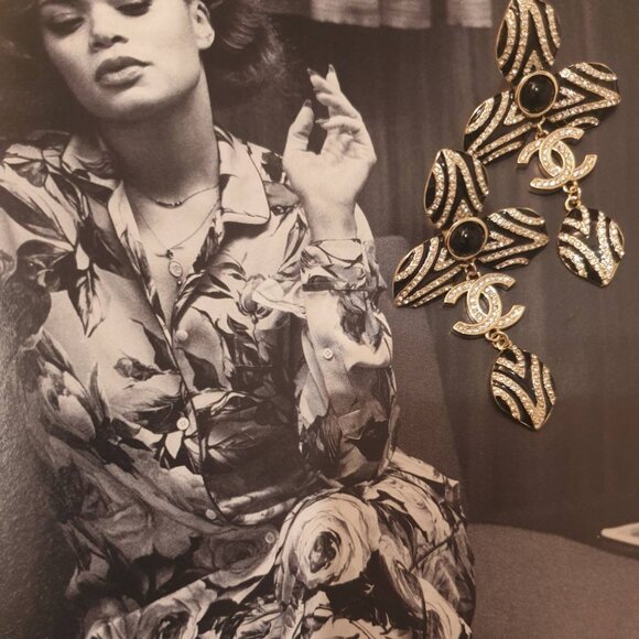 Clover Gold CC Dangle Black White Earrings Charm Women Fashion Formal Jewelry - Picture 3 of 6